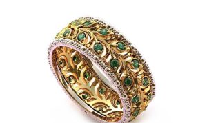 Why Vintage Jewelry Is Making a Stylish Comeback